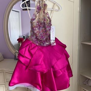 NWT Jovani embellished halter neck cocktail dress